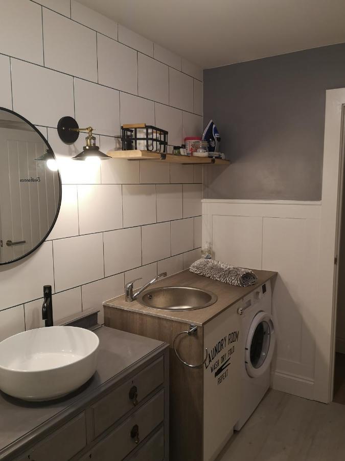 Great Glen Way Canal Side Apartment Inverness Esterno foto