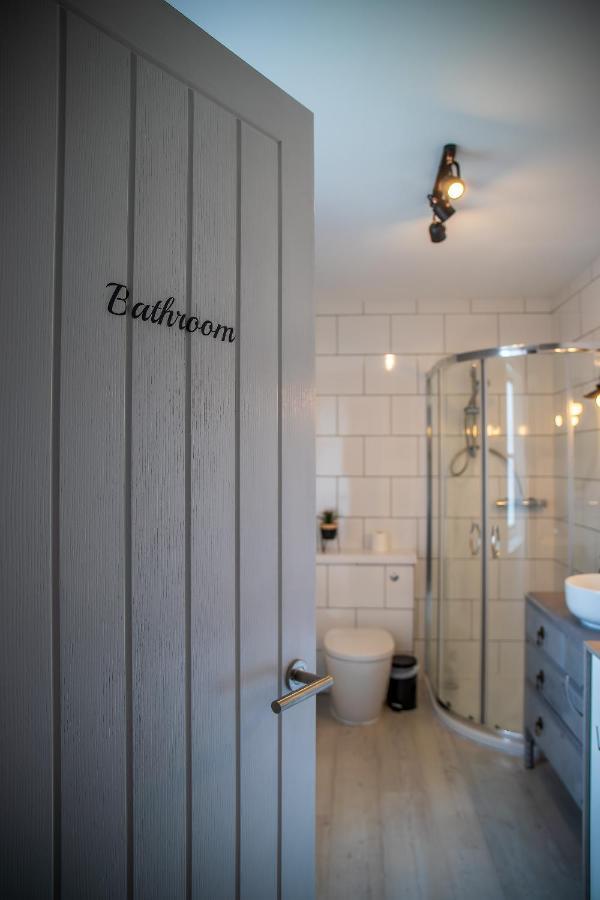 Great Glen Way Canal Side Apartment Inverness Esterno foto