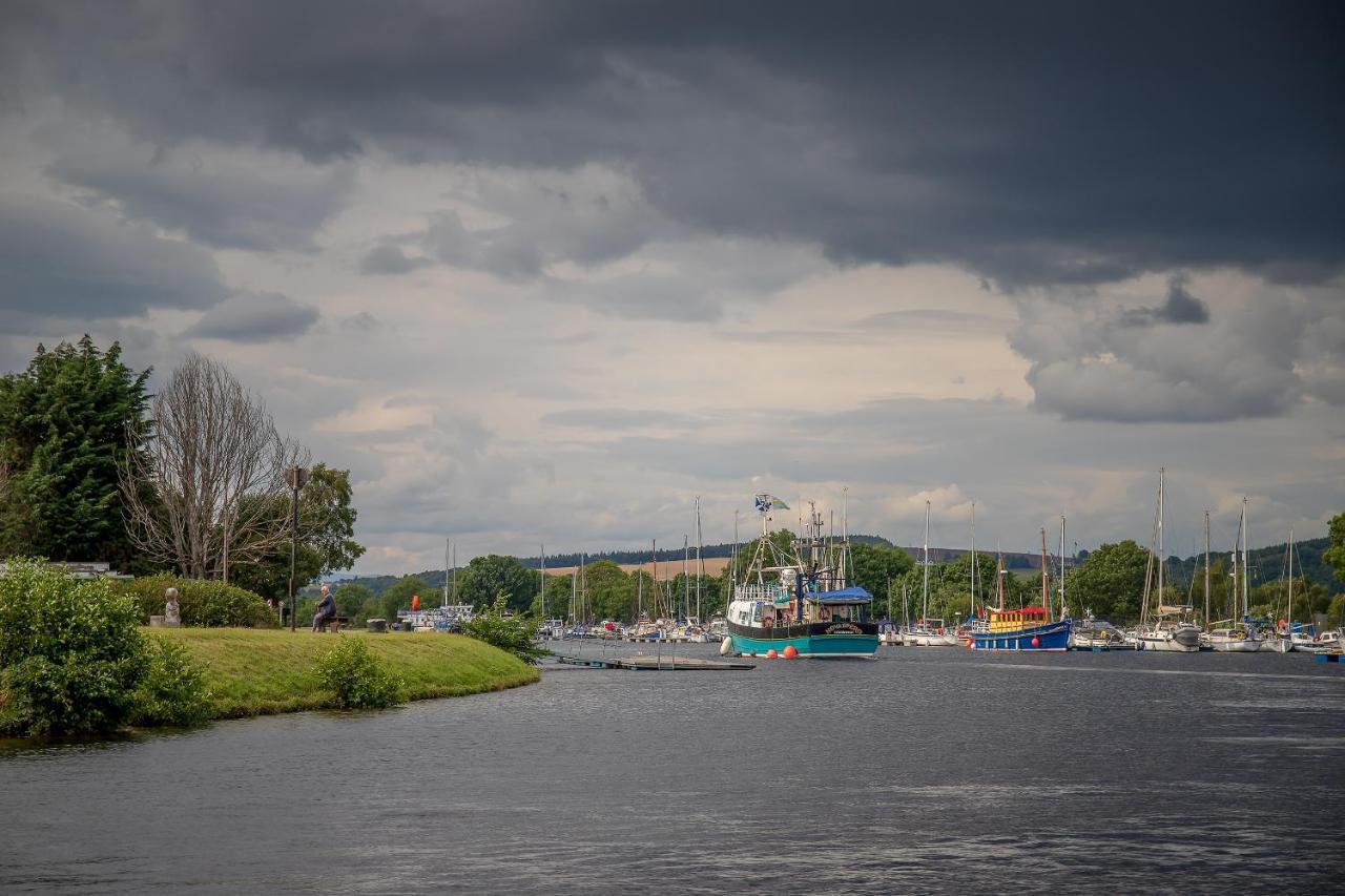 Great Glen Way Canal Side Apartment Inverness Esterno foto